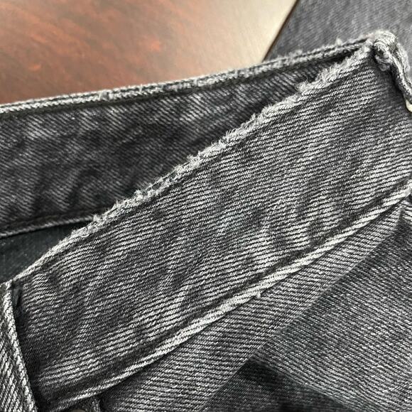 NEW Everlane The Curvy '90s Cheeky® Straight Jeans in Washed Black Size 32 - Picture 10 of 12